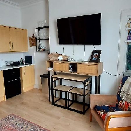 Lovely 2 Bedroom Apartment In Fife Newport-On-Tay Kültér fotó